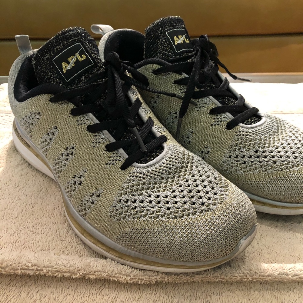 APL Men’s TechLoom Pro Athletic Shoes
